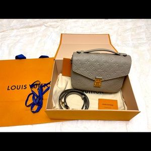 ✨LV pochette Métis✨